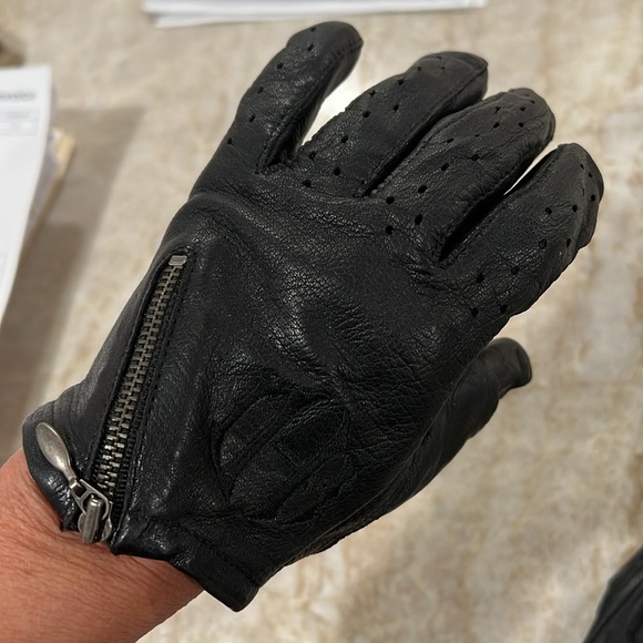 Harley Davidson Women’s leather gloves - Picture 4 of 11